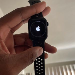 Apple Watch Series 8